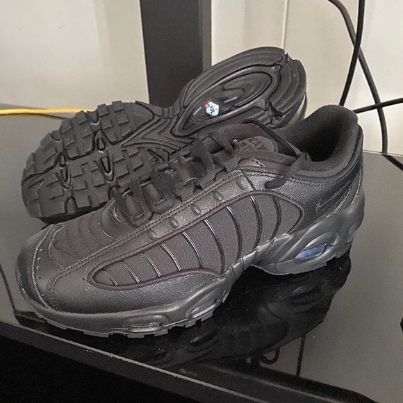 Brand new air max - Picture 1 of 1